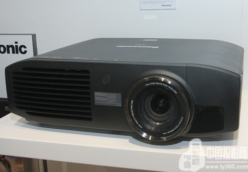 IFA2012ƳһŞC(j)PT-AE8000W̖PT-AT6000E